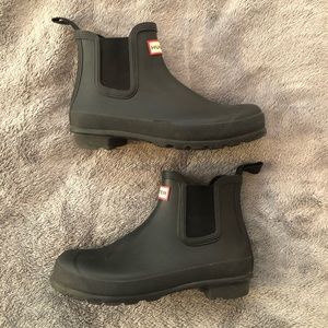 Barely worn short Hunter rain boots
